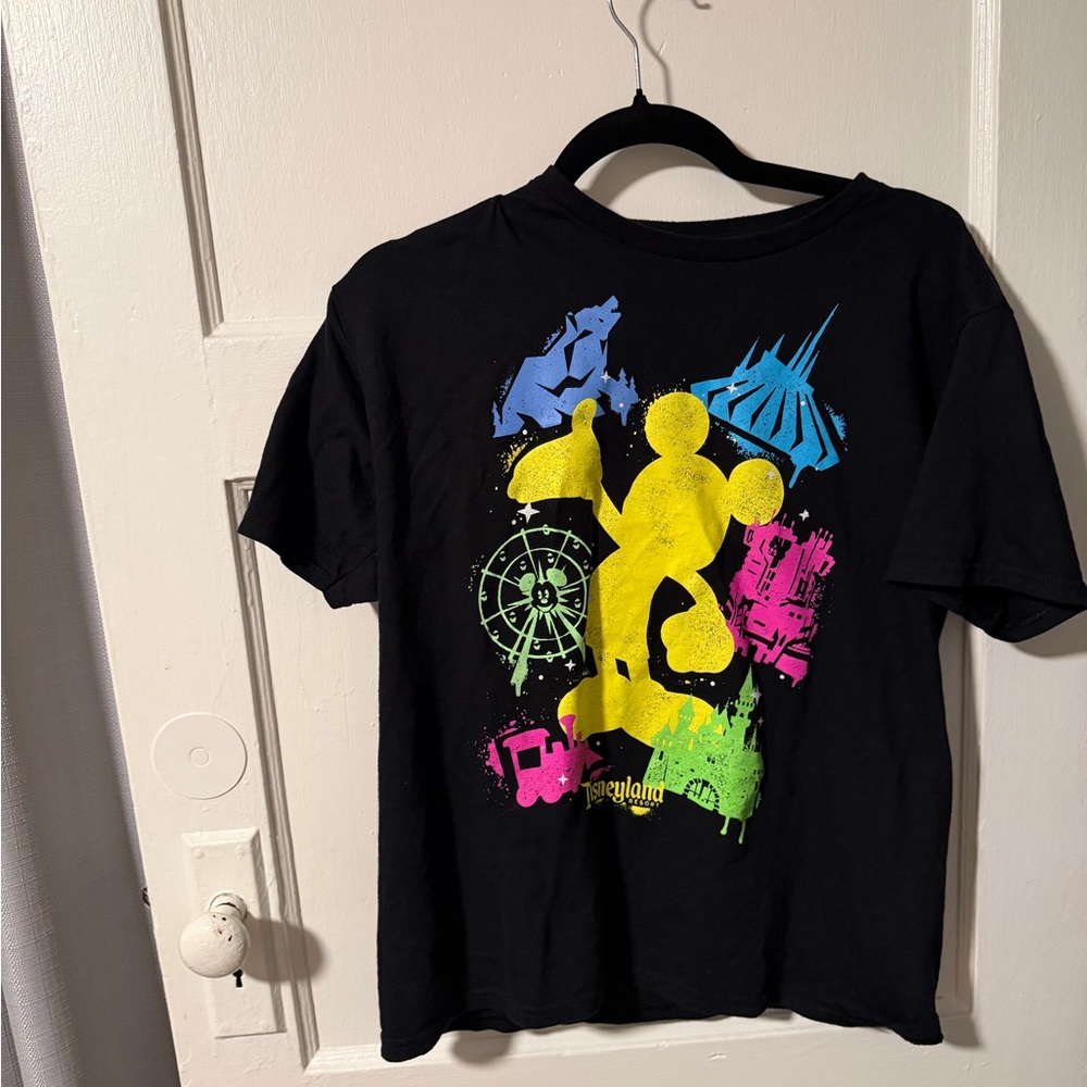 Kids Unisex XL Black T-Shirt Disneyland Neon Graffiti Mickey Silhouette EUC